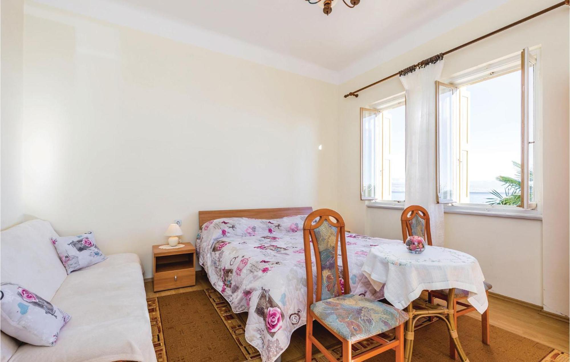 Stunning Apartment In Lovran With Kitchen מראה חיצוני תמונה